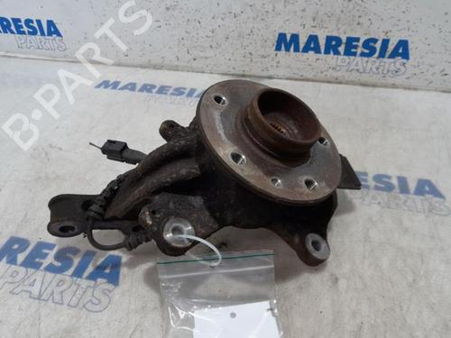 Used Left front steering knuckle Left front steering knuckle RENAULT SCÉNIC III (JZ0/1_) 2.0 16V (JZ0G, JZ0P, JZ1E, JZ1P) (140 hp) 31396584 31396584
