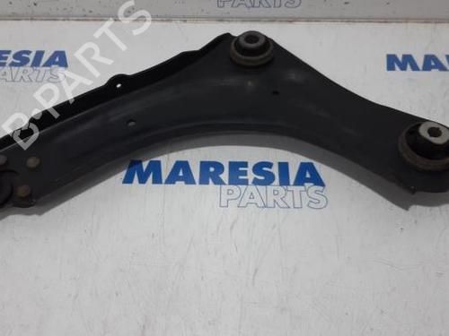Used Left front suspension arm RENAULT MEGANE III Grandtour (KZ0/1) 1.5 dCi (KZ09, KZ0D, KZ1G, KZ29, KZ14, KZ1W, KZ10, KZ1F,... (110 hp) 31389171