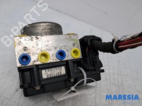 Used ABS pump ABS pump FIAT 500 (312_) 1.2 (312AXA1A) (69 hp) 33296367 33296367