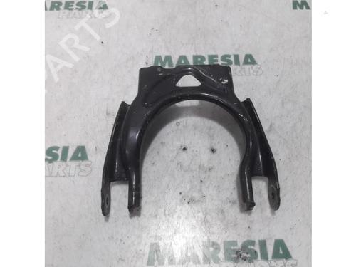 right-front-suspension-arm-citroen-c6-td_-2005-2006-2007-2008-2009-2010-2011-2012-31419970 main image