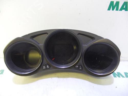 Used Instrument cluster CITROËN C4 II (NC_) 1.6 HDi 110 (112 hp) 31524687