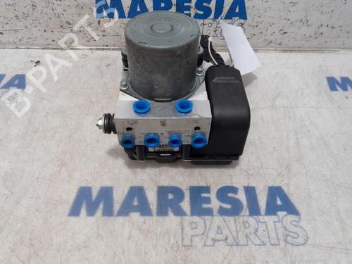 Used ABS pump PEUGEOT 308 I (4A_, 4C_) 1.6 16V (150 hp) 31424692