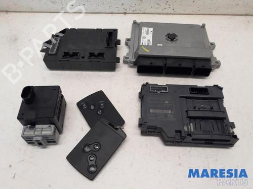 Calculateur moteur (ecu) RENAULT CAPTUR I (J5_, H5_) 0.9 TCe 90 (90 hp) 31509917