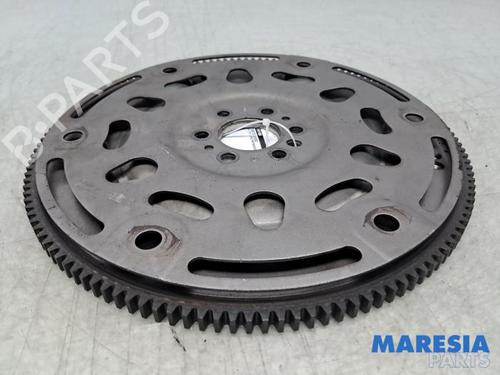 Used Flywheel PEUGEOT 308 II (LB_, LP_, LW_, LH_, L3_) 1.2 THP 130 (131 hp) 32351423