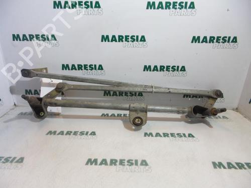 Used Front wipers mechanism RENAULT LAGUNA II (BG0/1_) 2.0 16V (BG00, BG0K, BG0P, BG0W) (135 hp) 31532093