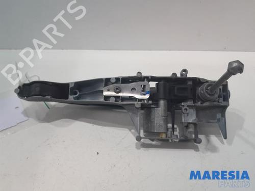 Front left exterior door handle PEUGEOT 207 SW (WK_) 1.6 16V | BP31527471C128