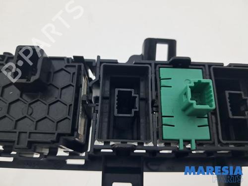 Switch RENAULT TWINGO III (BCM_, BCA_) 1.0 SCe 70 | BP36158797I30 - Image 5