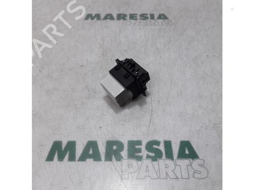 Used Electronic sensor RENAULT CLIO IV (BH_) 1.5 dCi 90 (90 hp) 31501059