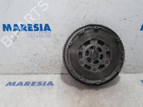 Used Flywheel RENAULT MEGANE III Grandtour (KZ0/1) 1.2 TCe (KZ2B, KZ11) (116 hp) 31481049