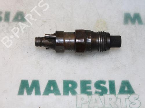 Used Injector PEUGEOT 306 Hatchback (7A, 7C, N3, N5) 1.9 D (68 hp) 31503473