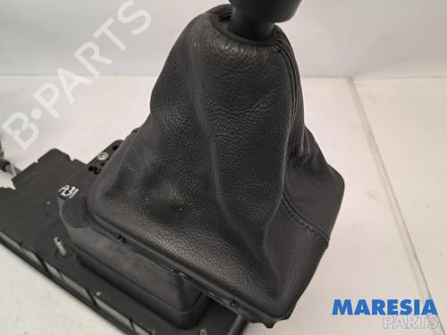 Gear lever CITROËN C4 Picasso II 1.6 THP 155 | BP31487902M90