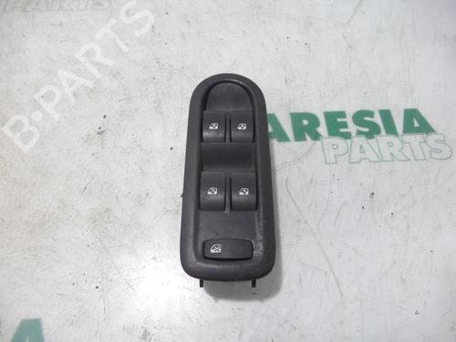 switch-renault-grand-scenic-ii-jm01_-2004-2005-2006-2007-2008-2009-31520441 main image