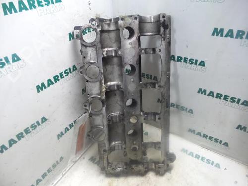 Valve cover PEUGEOT 407 SW (6E_, 6D_) 2.0 HDi 135 | BP31515408M124
