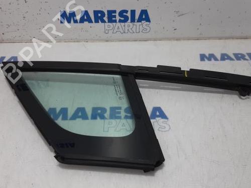 Used Front left quarter glass Front left quarter glass PEUGEOT 5008 (0U_, 0E_) 1.6 HDi (110 hp) 31488163 31488163