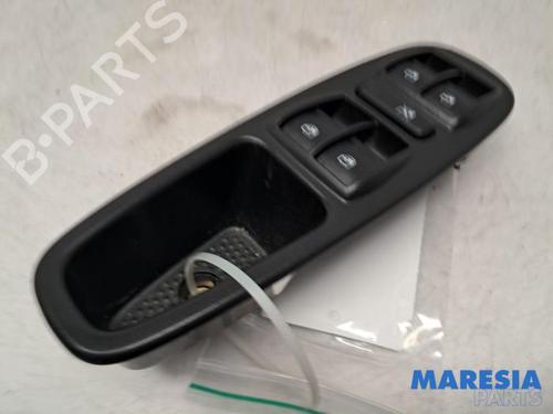 Used Switch FIAT 500L (351_, 352_) 1.4 (199LYF1B) (120 hp) 31445053