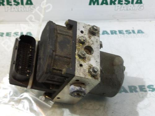 Used ABS pump ALFA ROMEO 147 (937_) 1.6 16V T.SPARK ECO (937.AXA1A, 937.BXA1A) (105 hp) 31511960