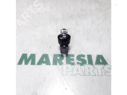 switch-fiat-500-312_-2007-31458266 main image