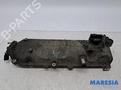 Used Valve cover Valve cover 38758647 38758647