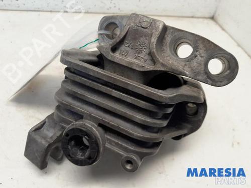 Used Gearbox mount ALFA ROMEO GIULIETTA (940_) 1.8 TBi (940FXR11) (241 hp) 31425613