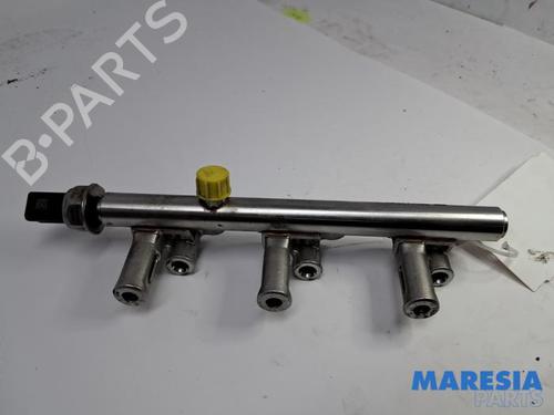 Used Injection rail Injection rail 39383807 39383807
