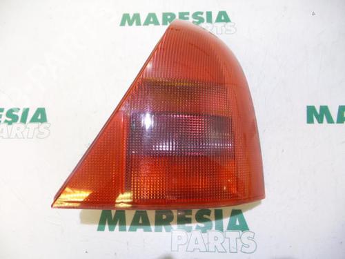 right-taillight-renault-clio-ii-bb_-cb_-1998-1999-2000-2001-2002-2003-2004-2005-2006-2007-2008-2009-2010-2011-2012-2013-2014-2015-2016-31444281 main image