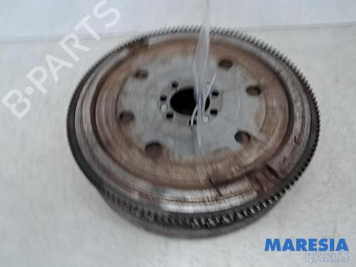 Used Flywheel Flywheel RENAULT MEGANE III Grandtour (KZ0/1) 1.5 dCi (KZ09, KZ0D, KZ1G, KZ29, KZ14, KZ1W, KZ10, KZ1F,... (110 hp) 39901088 39901088