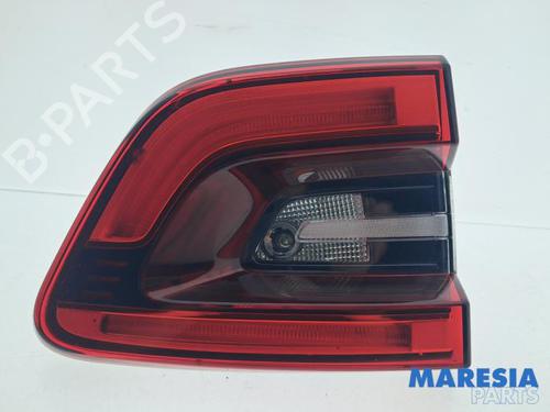 Venstre baglygte Venstre baglygte RENAULT KADJAR (HA_, HL_) 1.2 TCe 130 (HLMR) (130 hp) 39726062 39726062