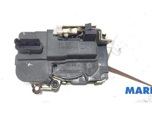 electronic-module-peugeot-partner-box-bodympv-5_-g_-1996-31419117 main image