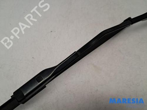 Front windshield wiper arm ALFA ROMEO GIULIA (952_) 2.0 (952ABA25B) | BP31477712C143