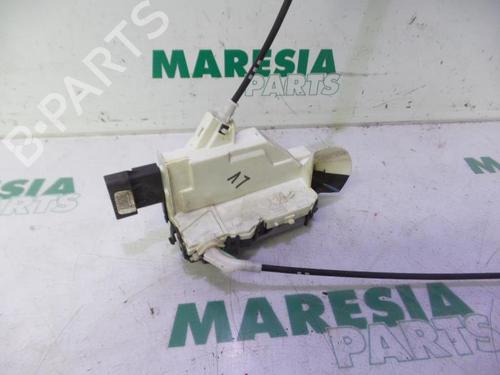 electronic-module-peugeot-5008-0u_-0e_-2009-2010-2011-2012-2013-2014-2015-2016-2017-31438887 main image