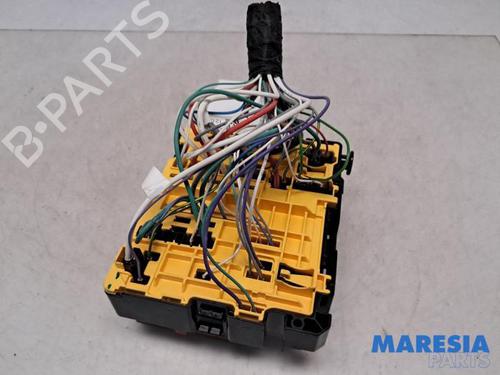 Fuse box CITROËN C3 III (SX) 1.2 PureTech 82 | BP31404396E1