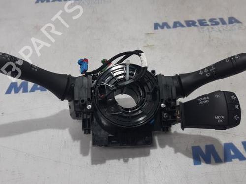 Comutador RENAULT MEGANE IV Hatchback (B9A/M/N_) 1.2 TCe 100 (B9MS) (100 hp) 31524052