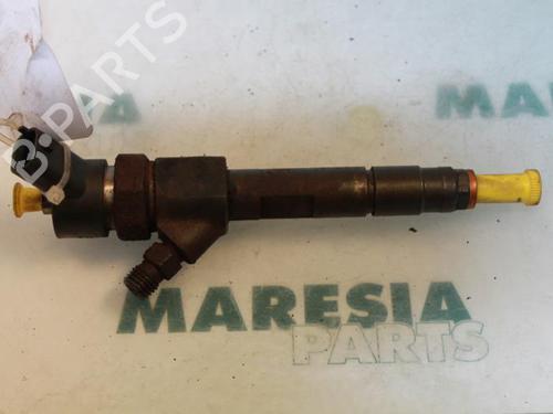 Used Injector RENAULT MEGANE II (BM0/1_, CM0/1_) 1.9 dCi (BM0G, CM0G) (120 hp) 31474583