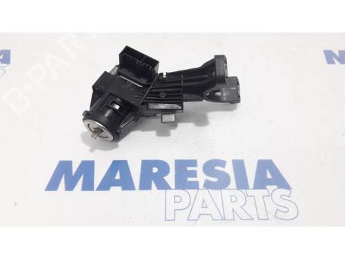 Used Ignition barrel ALFA ROMEO MITO (955_) 1.3 MultiJet (955AXT1A) (84 hp) 31400287