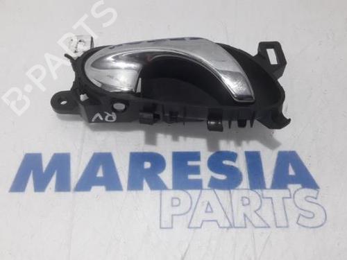 front-right-exterior-door-handle-renault-kadjar-ha_-hl_-2015-31402266 main image