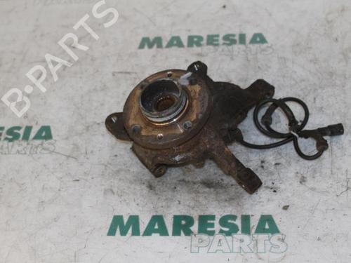 Used Left front steering knuckle RENAULT SCÉNIC I MPV (JA0/1_, FA0_) 1.6 (JA00) (110 hp) 31529823