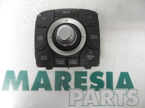 Used Switch RENAULT SCÉNIC III (JZ0/1_) 1.4 16V (JZ0F, JZ1V) (131 hp) 31424144