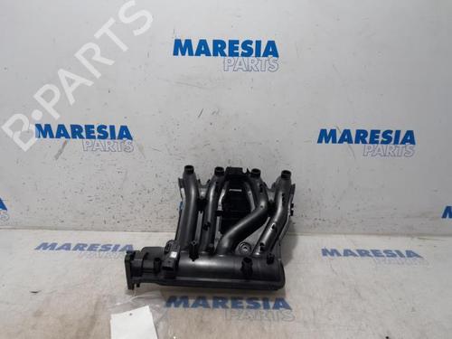 Used Injection rail RENAULT TWINGO I (C06_) 1.2 (C066, C068) (58 hp) 31421685