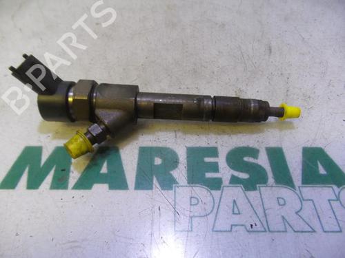 Used Injector RENAULT MEGANE II (BM0/1_, CM0/1_) 1.9 dCi (BM0G, CM0G) (120 hp) 31468021