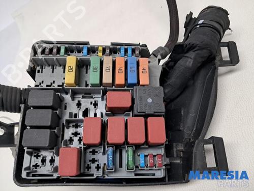 Fuse box FIAT 500 (312_) 1.2 (312AXA1A) | BP31436515E1