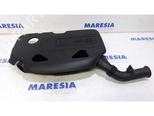 Used Air filter box FIAT 500 (312_) 0.9 (312AXN1A) (80 hp) 31385702