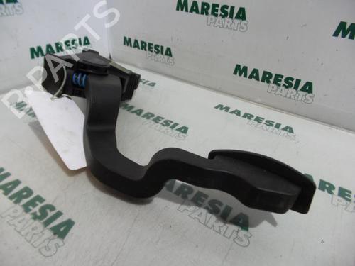 Used Electronic module FIAT STILO (192_) 1.9 JTD (192_XF1A) (80 hp) 31418724