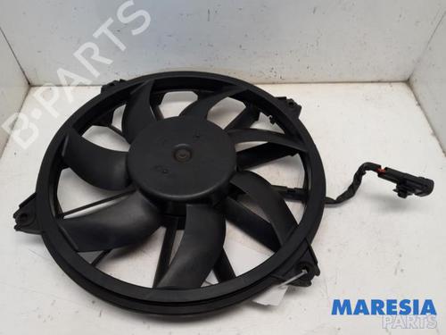 Used Pipe PEUGEOT 5008 (0U_, 0E_) 1.6 16V (120 hp) 31459169