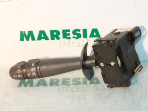 steering-column-stalk-renault-laguna-ii-bg01_-2001-2002-2003-2004-2005-2006-2007-31526343 main image