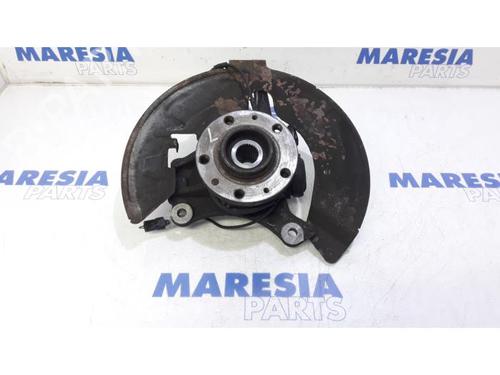 Used Left front steering knuckle CITROËN C5 III Break (RW_) 2.0 HDi (136 hp) 31475097