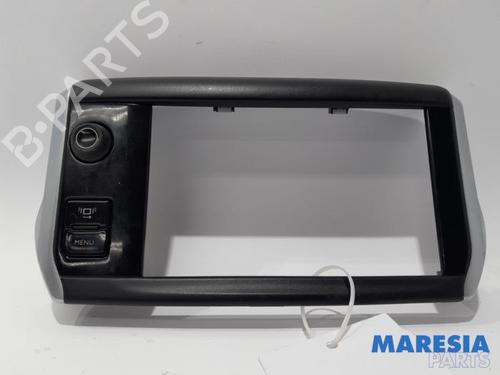 Used Control unit PEUGEOT 208 I (CA_, CC_) 1.2 VTI 82 (82 hp) 31413060