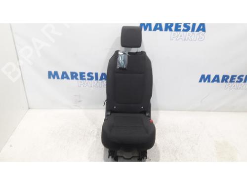 Used Seats set PEUGEOT 5008 (0U_, 0E_) 1.6 HDi (112 hp) 31504377