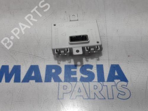 Used Electronic module RENAULT MEGANE III Grandtour (KZ0/1) 1.5 dCi (KZ09, KZ0D, KZ1G, KZ29, KZ14, KZ1W, KZ10, KZ1F,... (110 hp) 31453886