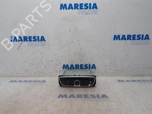 Used Radio RENAULT MEGANE III Grandtour (KZ0/1) 1.4 TCe (KZ0F, KZ1V) (130 hp) 31437832