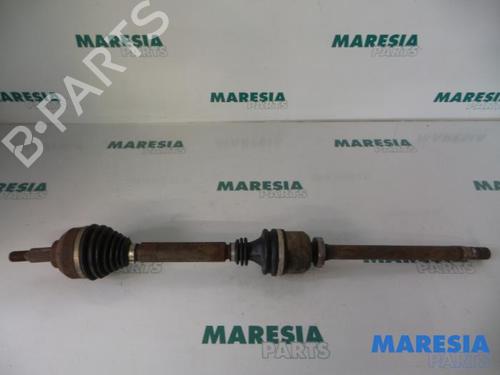 Used Right front driveshaft RENAULT LAGUNA II Grandtour (KG0/1_) 3.0 V6 24V (KG0D, KG01) (207 hp) 31409208